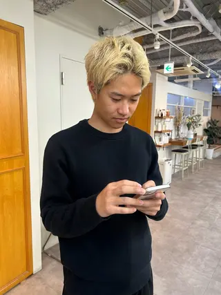 カラー メンズ yumeka🩶ボブ 暖色/透け感カラーのヘアスタイル