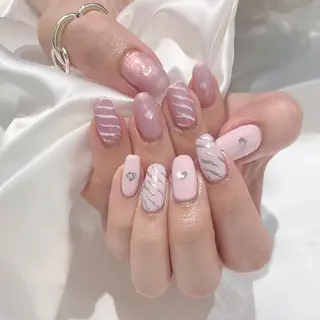 ネイル Kanon 🤍のネイルデザイン