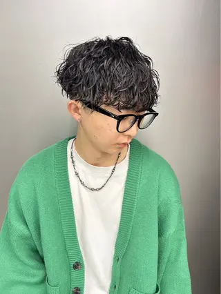 ショート パーマ メンズ カラーモデル募集中 🎨三ッ峰悠貴のヘアスタイル