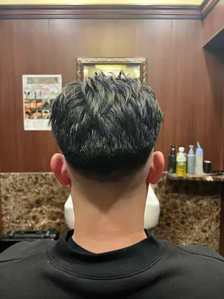 ショート ヒロ銀座バーバーショップ丸の内所属・秋山 琳太のヘアスタイル