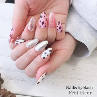 ネイル Petit Fleur所属・青柳 亜梨奈のマツエク・マツパデザイン