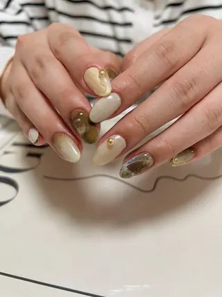 ネイル Lull ネイル/ HBL/ハンドケアのネイルデザイン