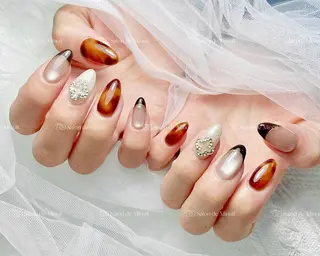 ネイル Salon de Minuit🦩のネイルデザイン