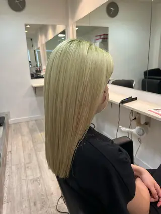 セミロング 🤍美髪×艶カラー RYOKO🤍のヘアスタイル