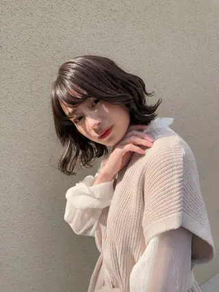 ミディアム ヘアアレンジ 久力琴音''透明感 カラー''アレンジのヘアスタイル