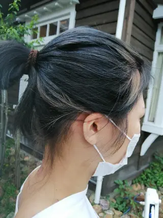 ミディアム カラー 足立 悠輔のヘアスタイル