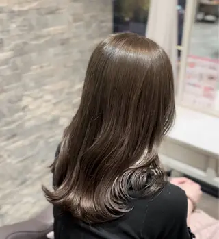 セミロング 美容室 DEBUT所属・城崎 紗のヘアスタイル