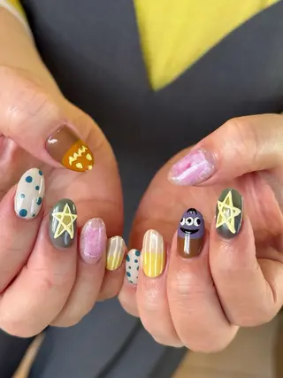 ネイル 深田 美雪のネイルデザイン