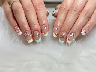 ネイル Mona【パラジェル ・長さ出し専門店】のネイルデザイン