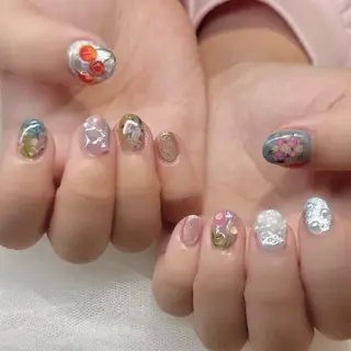 ネイル 新井 ひなののネイルデザイン