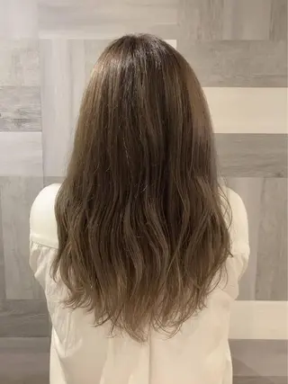 ロング 井上 みわこのヘアスタイル