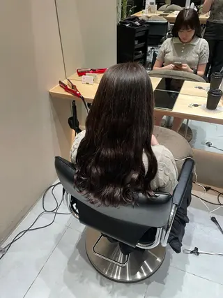 セミロング 暖色カラー 🍒ユイ🍒のヘアスタイル