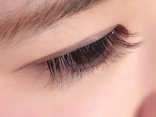 マツエク・マツパ 岡田詩織 MODE Ks松原店のヘアスタイル