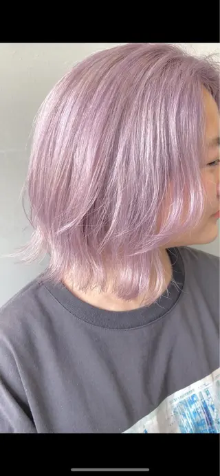 ショート カラー 艶ハイトーンブリーチ 🌈小林侑雅のヘアスタイル