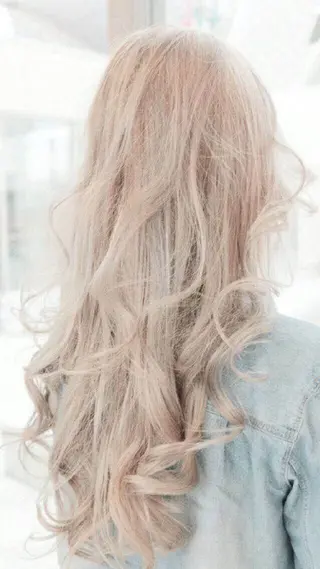 ロング LE'CIEL所属・前田 あきひろのヘアスタイル