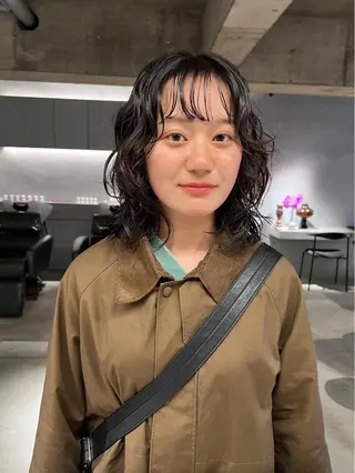 ミディアム カラー 中村 衣里のヘアスタイル