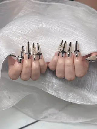 ネイル Lee アインのネイルデザイン