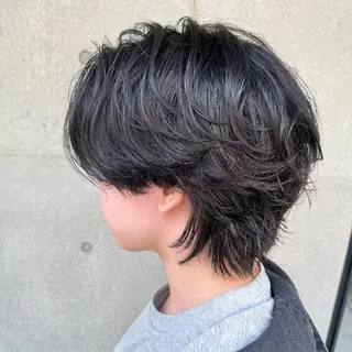 メンズ 表参道フェザーパーマ ニュアンスパーマのヘアスタイル