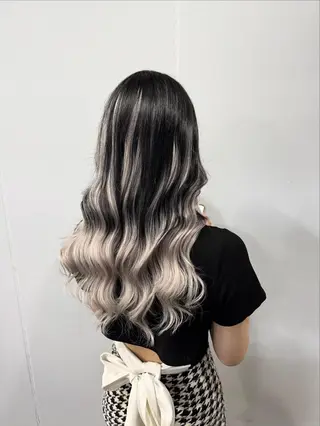 ロング 藤井 佑良 FUJII YURAのヘアスタイル