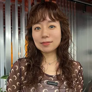 ロング ［　］ Shiroのヘアスタイル