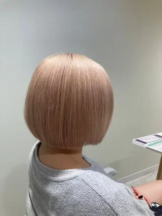 ショート カラー ナルセナツキ 👾ハイトーン👾のヘアスタイル