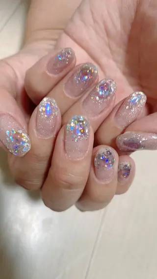 ネイル ネイルサロン＆スクール GINA所属・坂上 悠莉のネイルデザイン