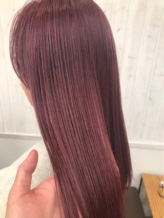 セミロング カラー newi saLyu ネウィ　サリューのヘアスタイル