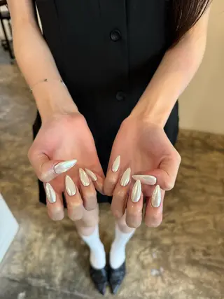 ネイル handsome所属・miura ichikaのネイルデザイン