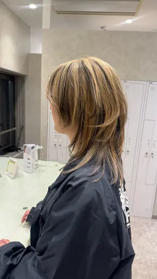 ロング カラー SALOWIN札幌大通り所属・札幌ハイトーン/ ブリーチカラー/ドイのヘアスタイル