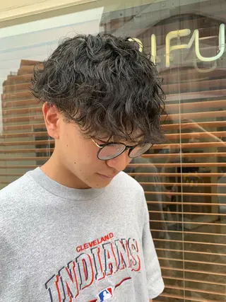 ミディアム パーマ 園田 将士のヘアスタイル