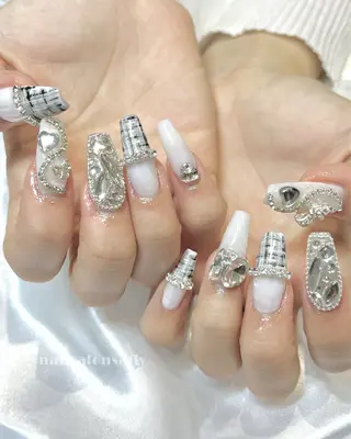 ネイル GO TODAY シェアサロン　原宿Liber店所属・Risa🍒原宿 推し活/ガーリーのネイルデザイン