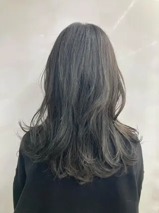 セミロング カラー ブリーチ&似合せボブ 田中寛十のヘアスタイル