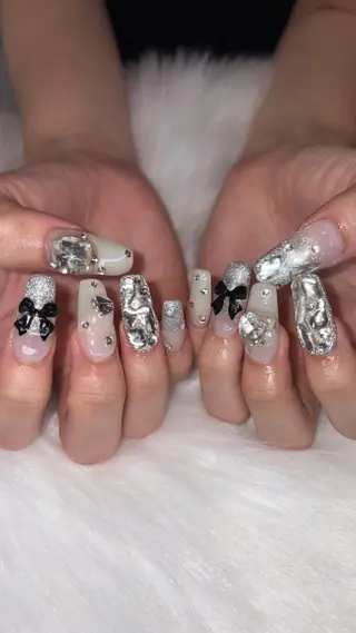 ネイル 👽個性派ネイル🎀 komachiのヘアスタイル