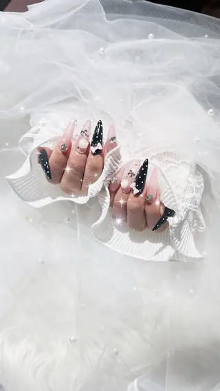 ロング マシェリローズ所属・Macherie Roseのネイルデザイン