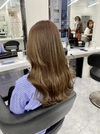 カラー 透明感ベージュ🧁 池袋LAND🤍のヘアスタイル