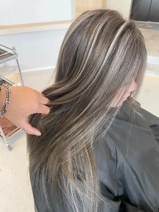 ロング カラー ヘアアレンジ ネイル マツエク・マツパ アイブロウ 井上 一平のヘアスタイル