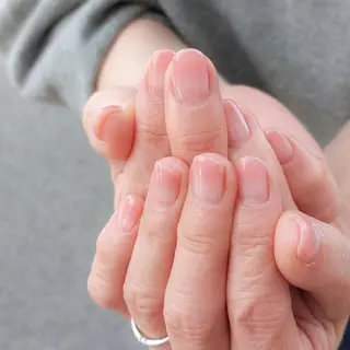 ネイル salon de clea (クレア)所属・秋山 あゆみのネイルデザイン