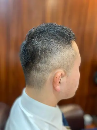 ショート 銀座マツナガ新宿野村ビル店所属・メンズカットなら 桃井大輔のヘアスタイル