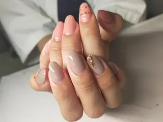 ネイル Lulu nail salon 南堀江店所属・西村 あやかのネイルデザイン