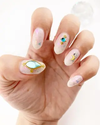 ミディアム RISA nail gleeのネイルデザイン