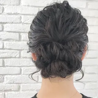 セミロング ヘアアレンジ 伊 杏のヘアスタイル