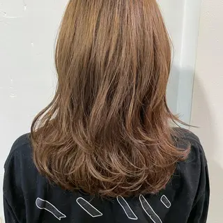 ミディアム カラー ブリーチなしで透け感 暖色カラーボブaoiのヘアスタイル