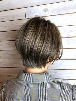 ショート カラー ✨大人美人ショート✨ 店長　藤井一輝のヘアスタイル
