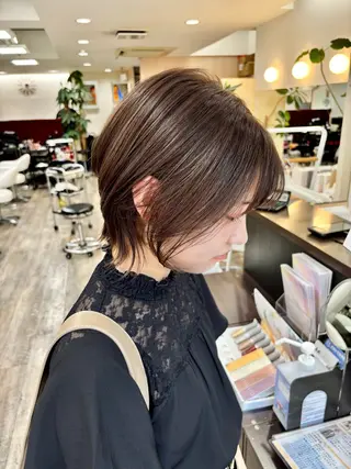 ショート ミミトモリト所属・森戸 崇人のヘアスタイル