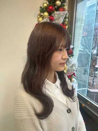 ロング カラー ベージュ/ダブルカラ ー/新潟駅/青柳萌果のヘアスタイル