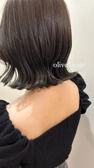 ショート カラー ミウラナツサ /レイヤーカットのヘアスタイル