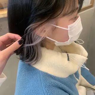 ショート カラー ヨシナガマユ🦕 髪質改善艶カラーのヘアスタイル