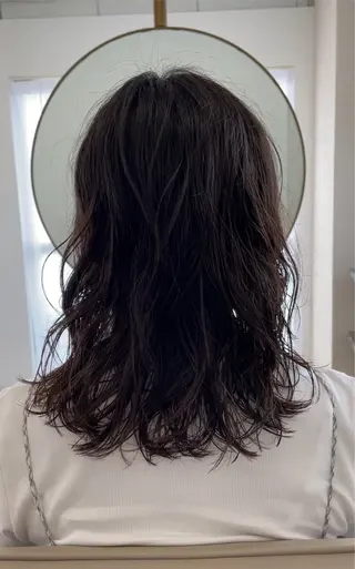 セミロング パーマ Miyamoto Yasuchikaのヘアスタイル