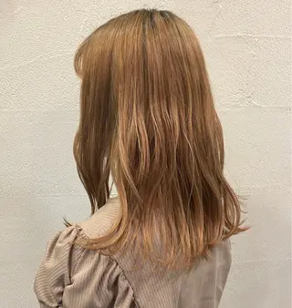 ミディアム 韓国風🇰🇷レイヤ ーKEI🇰🇷のヘアスタイル