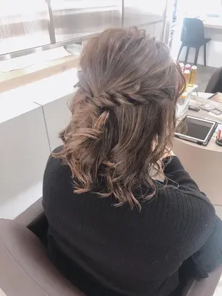 ミディアム 艶カラー🩶縮毛矯正 辻紗耶加のヘアスタイル